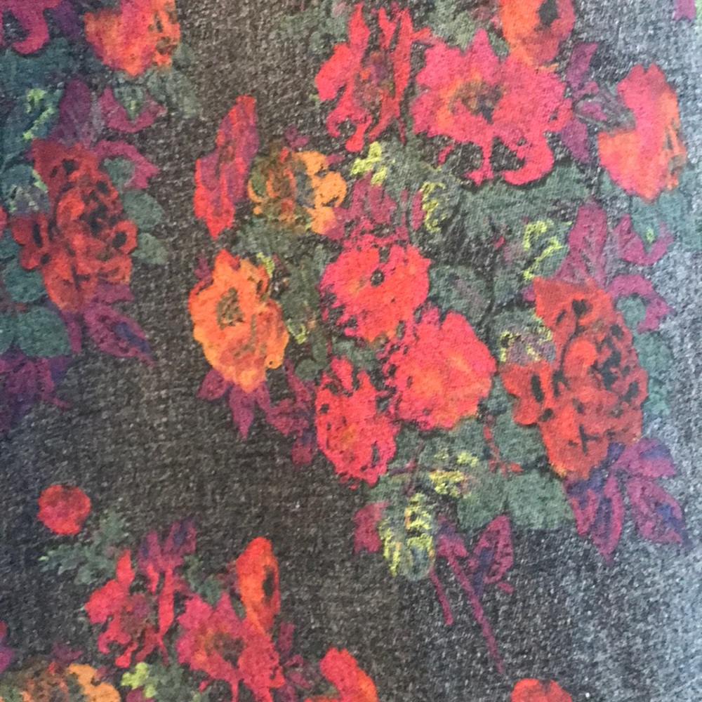 DG2 by Diane Gilman 18WP FLORAL JEANS🆕 - Picture 2 of 11